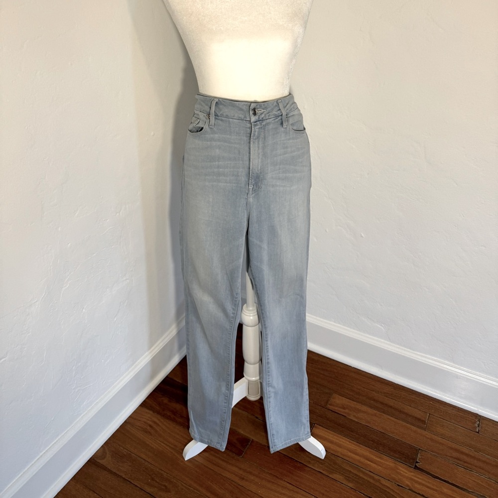 Good American Good Waist Light Wash Denim Jeans with Stretch